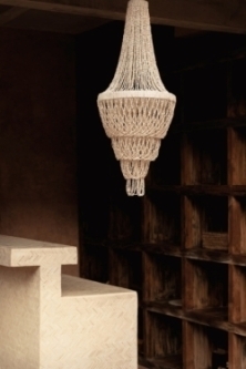 The Ocean Tower Shell Chandelier - Natural - L