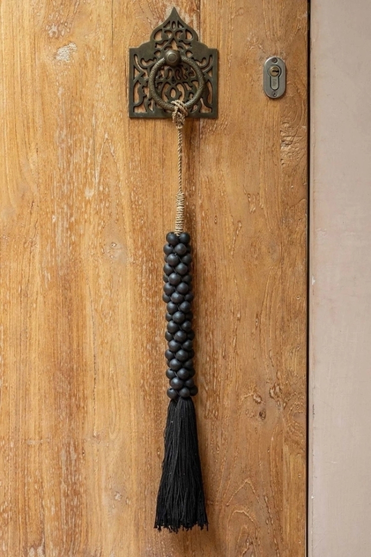 The Wooden Beads with Cotton Tassel - Black