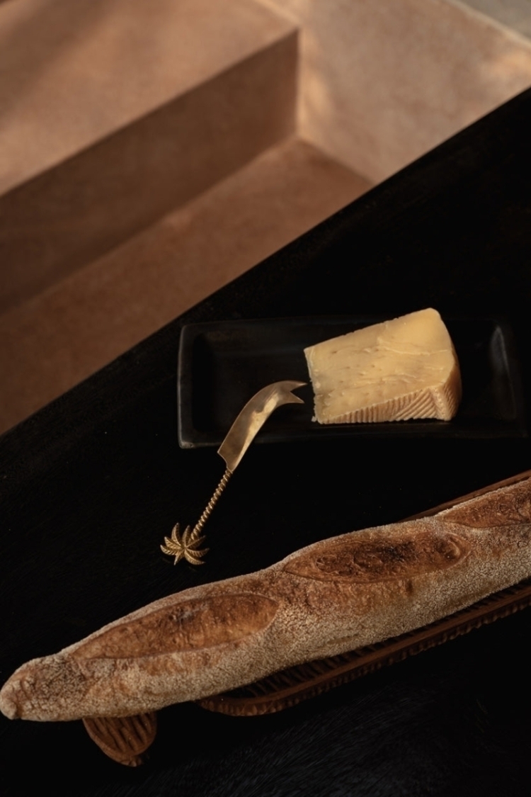 The Palm Tree Cheese Knife - Gold