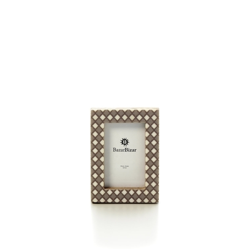 The Diamond Cut Frame - White Brown - 5x7