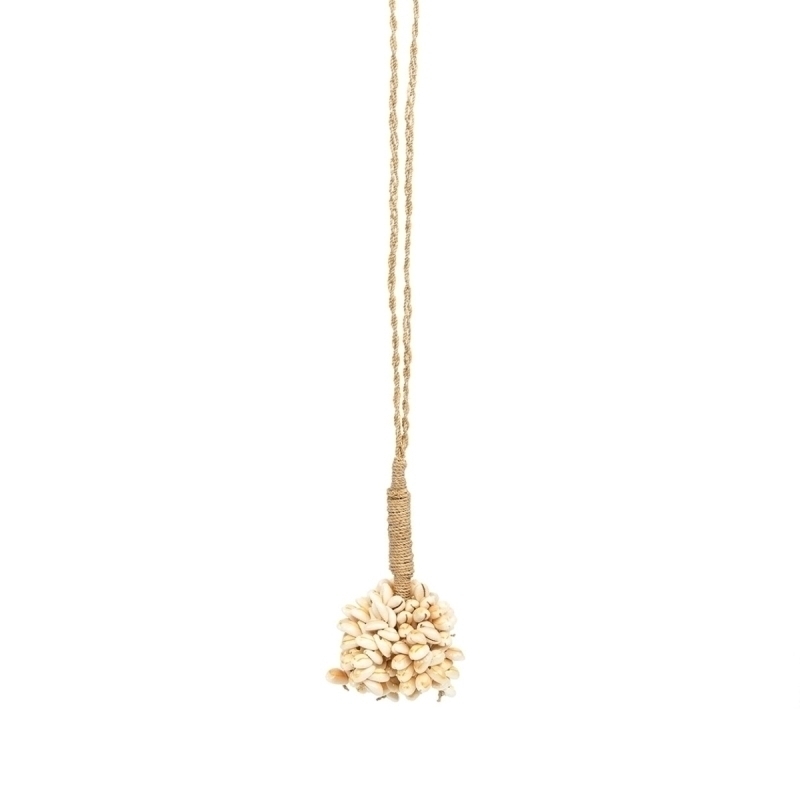 The Vanilla Shell Tassel