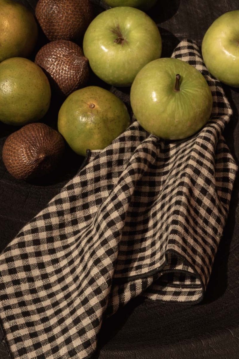 The Picknick Napkin - Natural Black - 45x45