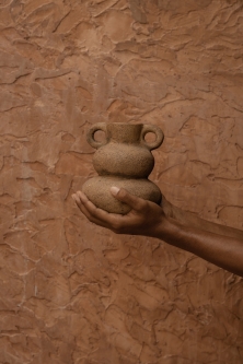 The Earthen Balance Vase - Sand - S